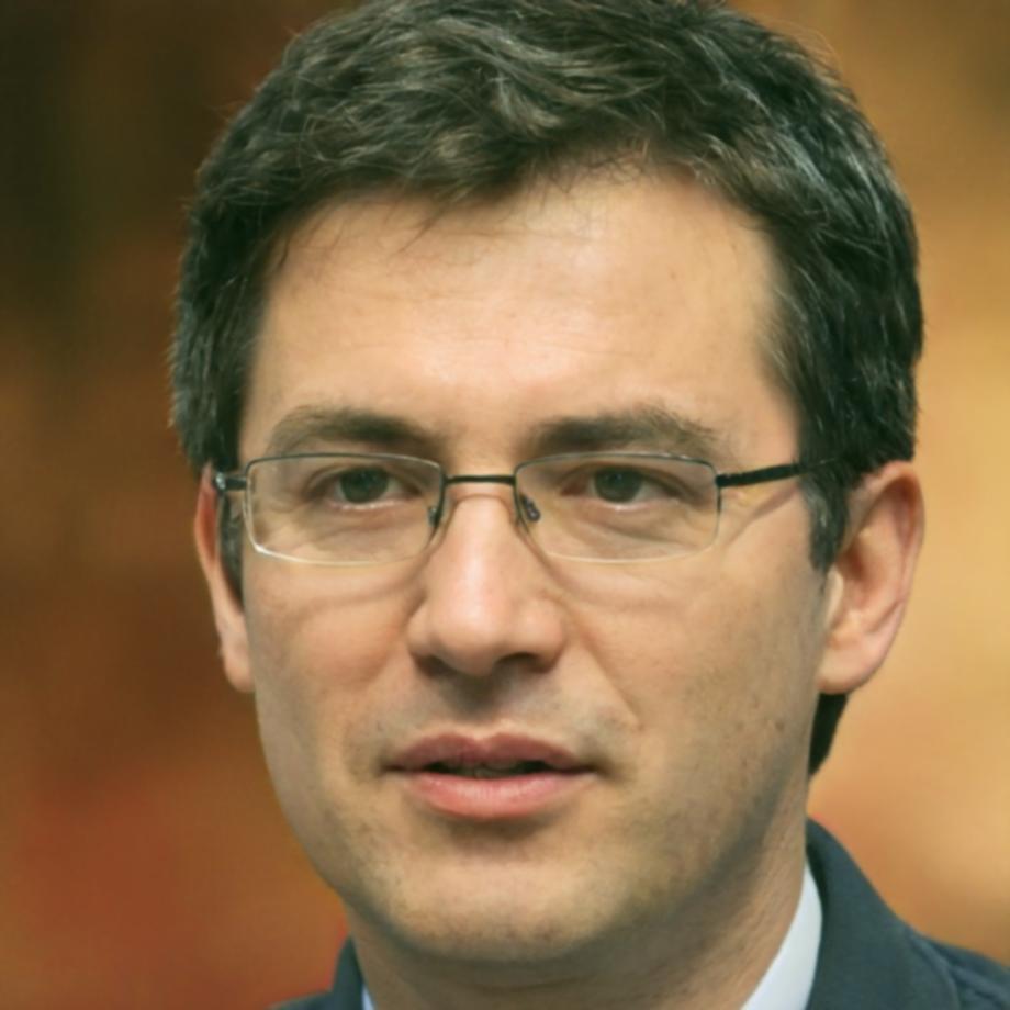 Портрет викладача Тараса Лисенка